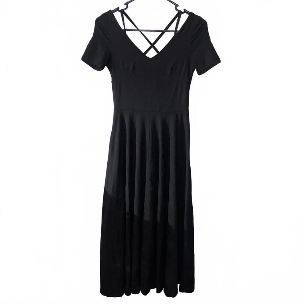 Black V-neck short sleeve maxi dress womens S with crisscross strappy back flowy